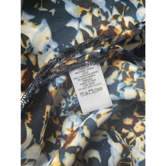 💙 Vintage Floral Blouse - Picture 9 of 9